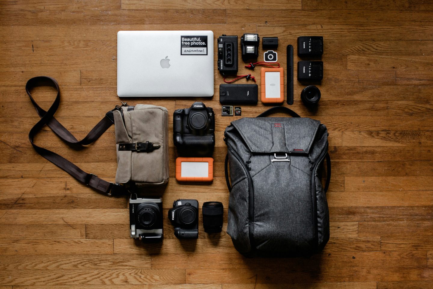 Platzsparend Koffer packen: 10 effektive Tipps für stressfreies Reisen 8 Platzsparend Koffer packen: 7 effektive Tipps für stressfreies Reisen